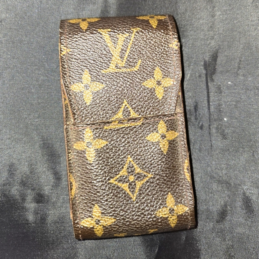 100% Vuitton Authentic Monogram Mini Pouch